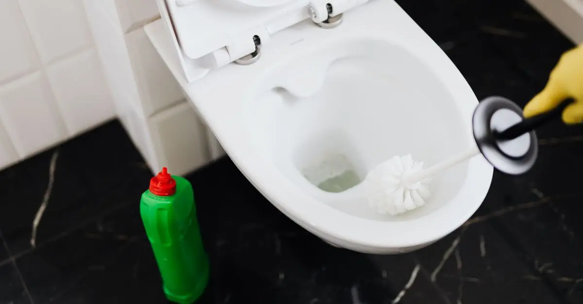 Les 5 meilleures astuces pour déboucher rapidement une canalisation