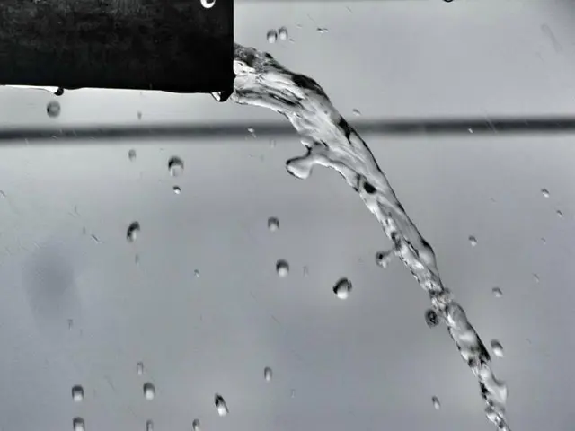 Comment choisir le bon déboucheur de canalisations : guide pratique